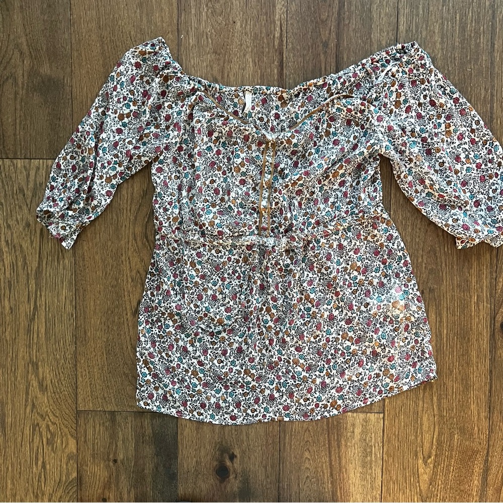 Stradivarius Beach Coverup Flowers Red White Yellow Blue Size Large